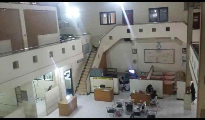 dijual rumah hitung tanah di jakarta selatan