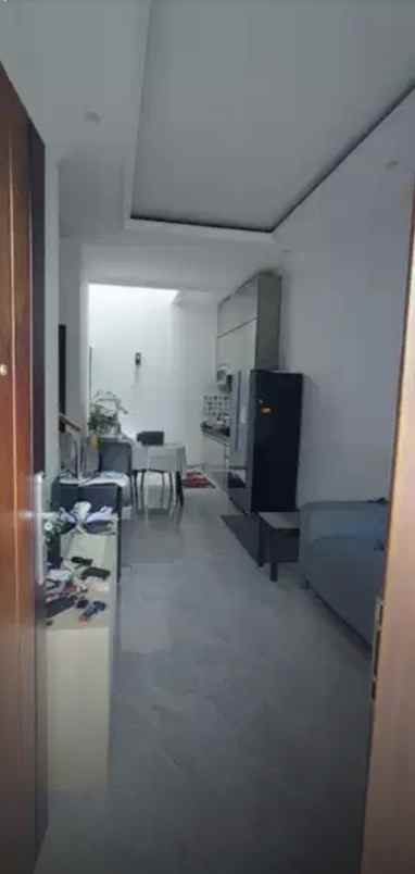 dijual rumah jagakarsa