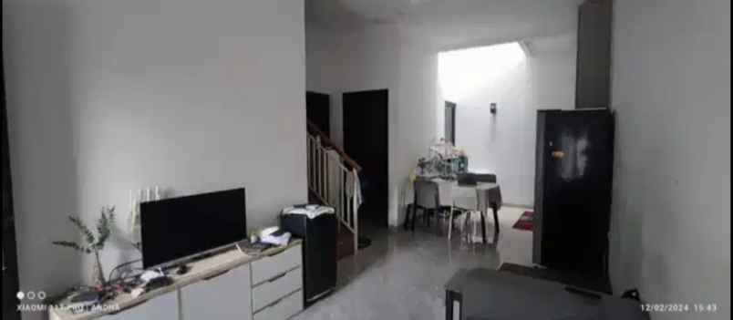 dijual rumah jagakarsa