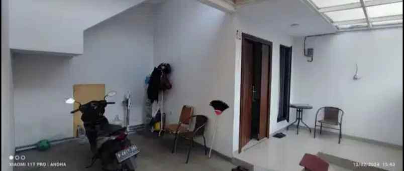 dijual rumah jagakarsa