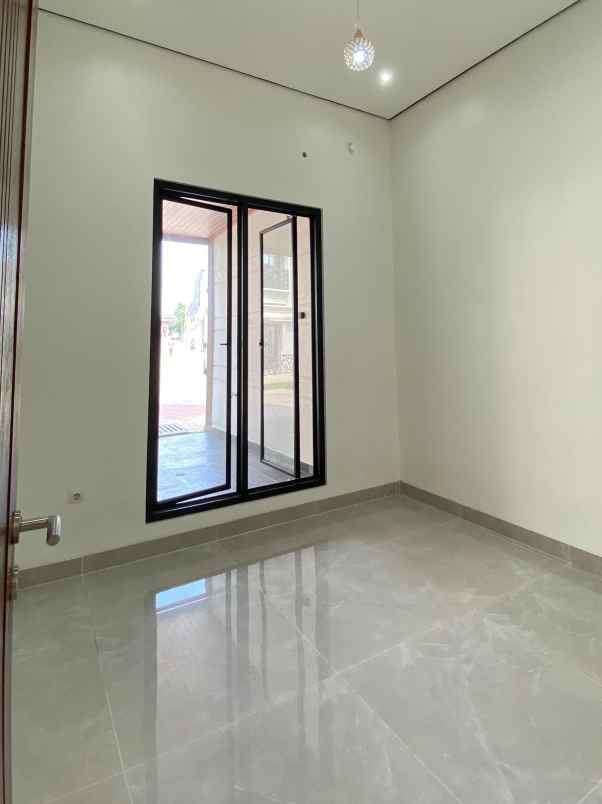 dijual rumah jagakarsa jaksel