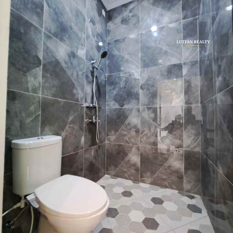 dijual rumah jagakarsa raya