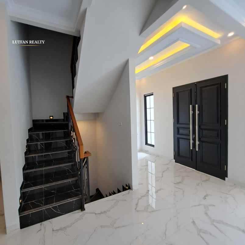 dijual rumah jagakarsa raya