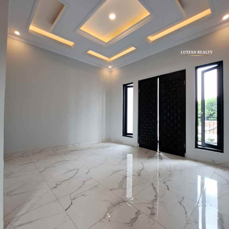 dijual rumah jagakarsa raya