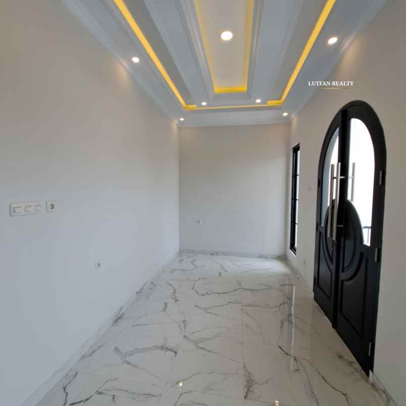 dijual rumah jagakarsa raya