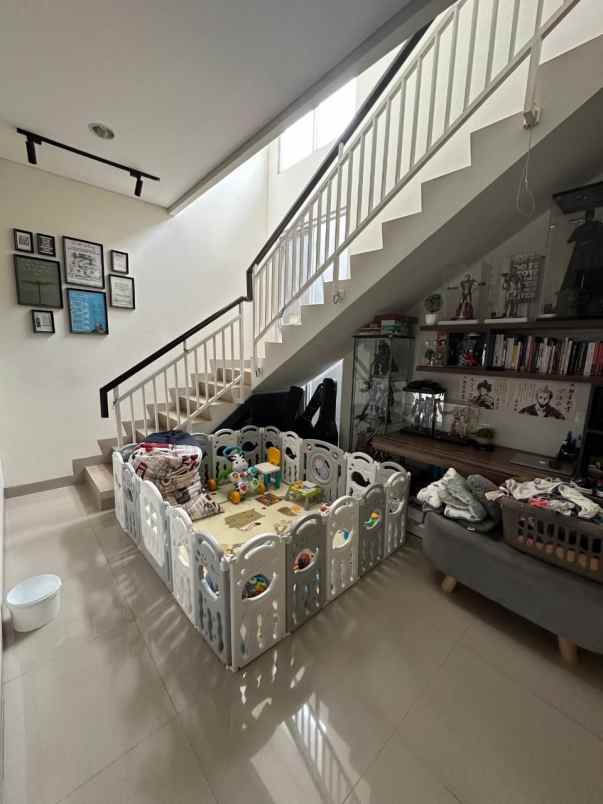 dijual rumah jakarta garden city jgc cakung