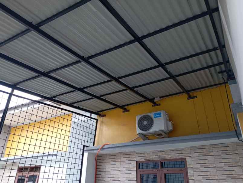 dijual rumah jalan abadi ringroad setiabudi