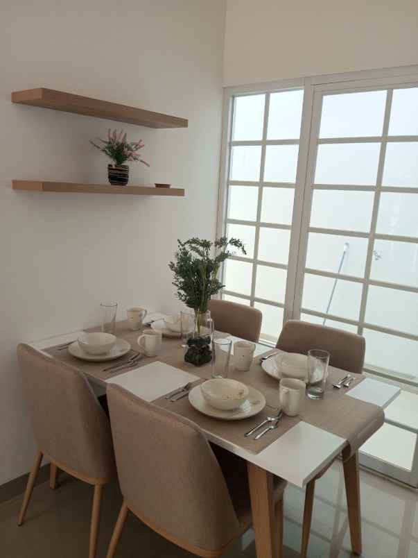 dijual rumah jalan alternatif kota