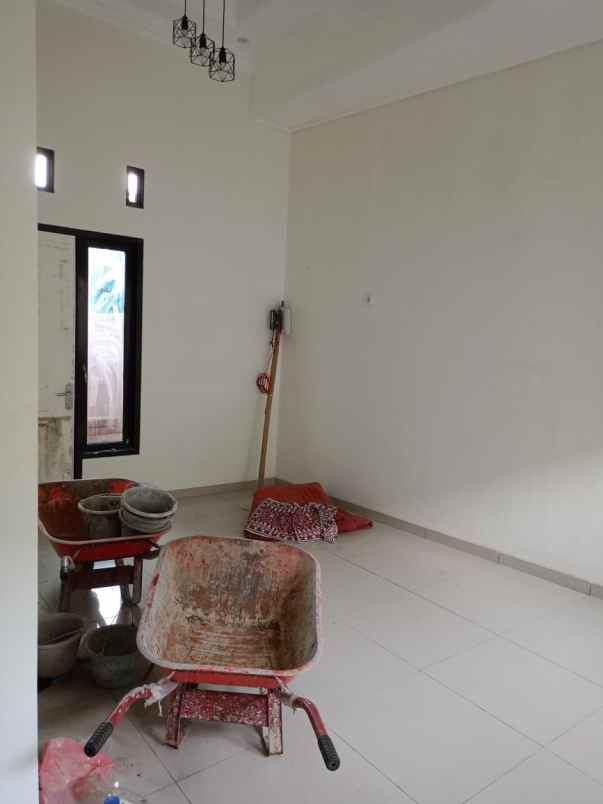 dijual rumah jalan anyar duwet wates