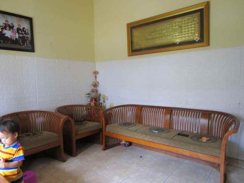 dijual rumah jalan budi