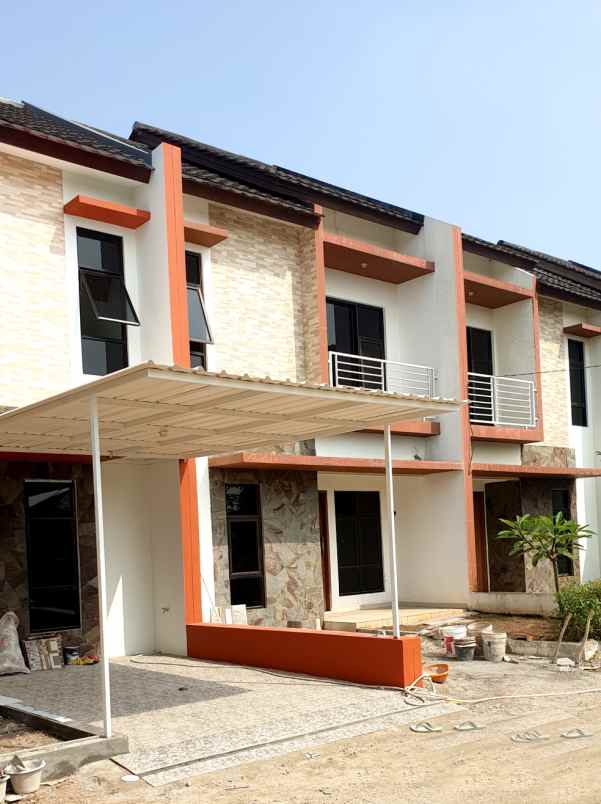 dijual rumah jalan gunung putri bojong