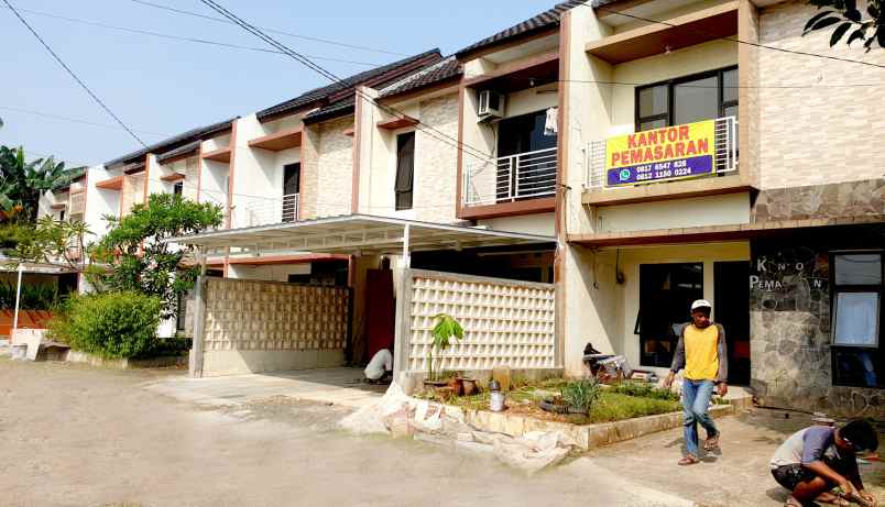 dijual rumah jalan gunung putri bojong