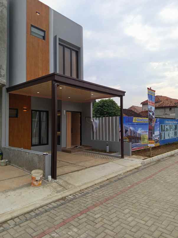 dijual rumah jalan h upni desa dangdang