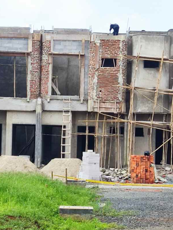 dijual rumah jalan h upni desa dangdang