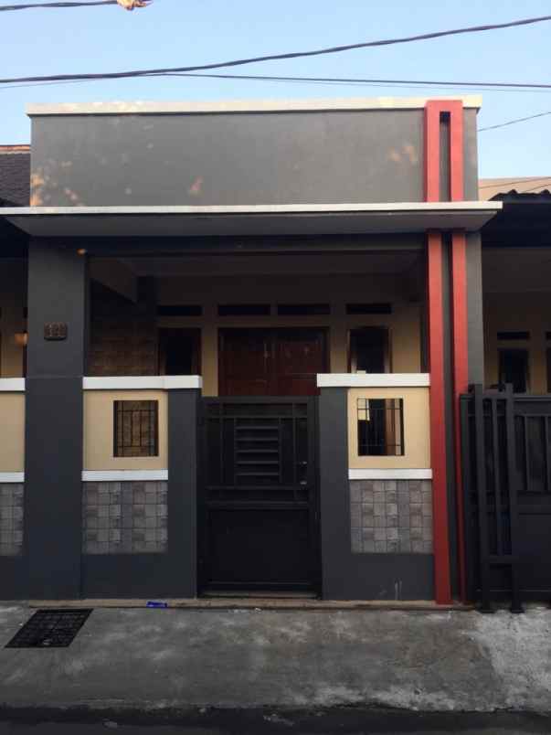 dijual rumah jalan kavling keuangan ciputat
