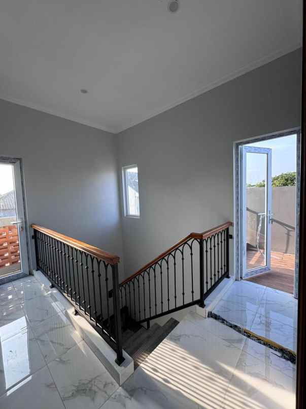 dijual rumah jalan limo raya