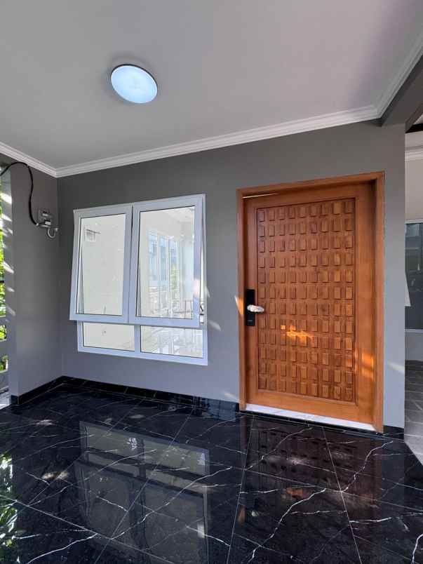 dijual rumah jalan limo raya