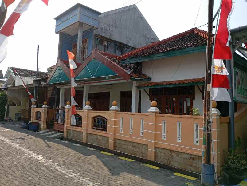 dijual rumah jalan merpati