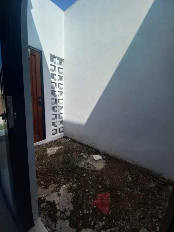 dijual rumah jalan raya kalimurni cilebut