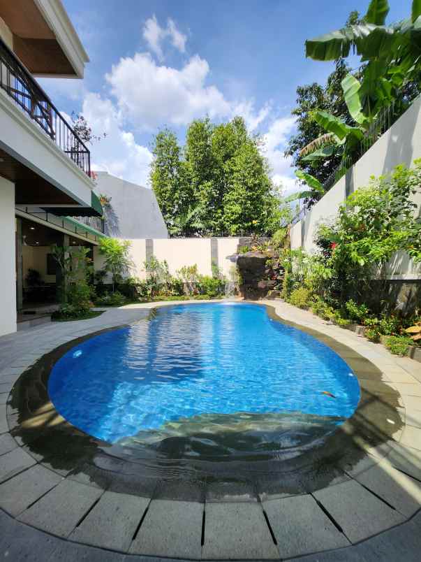 dijual rumah jalan raya pejaten jakarta