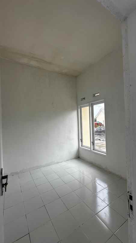 dijual rumah jalan raya tlogowaru