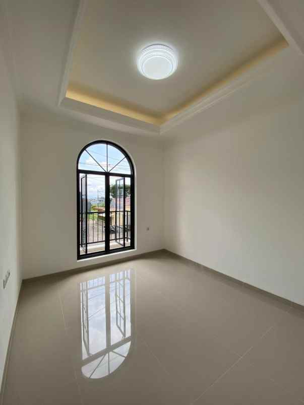 dijual rumah jalan sekarsari tlogowaru