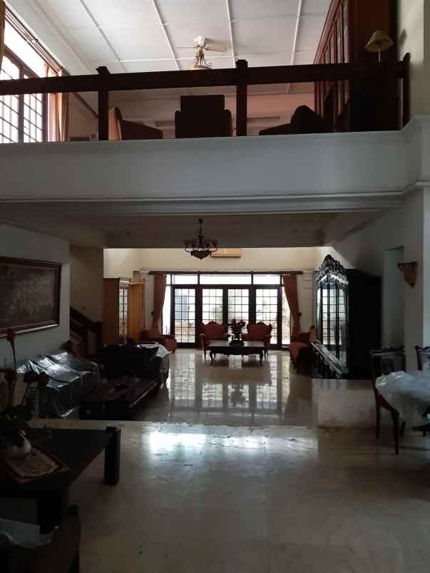 dijual rumah jalan tegal