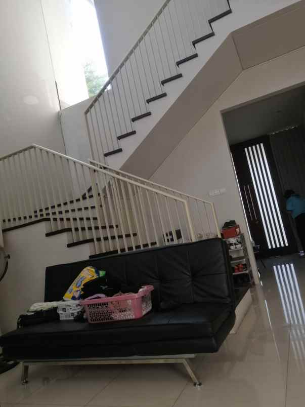 dijual rumah jalan wisata bukit mas 2