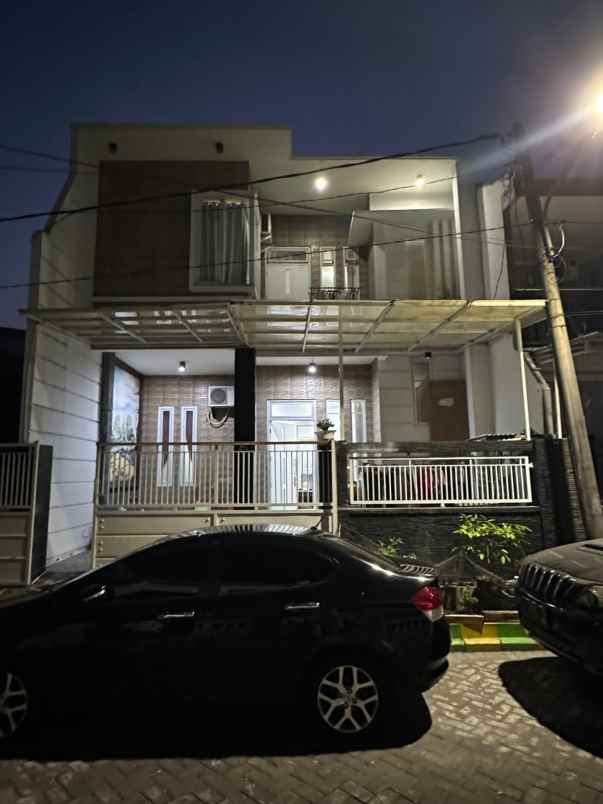 dijual rumah jalan wisma lidah kulon