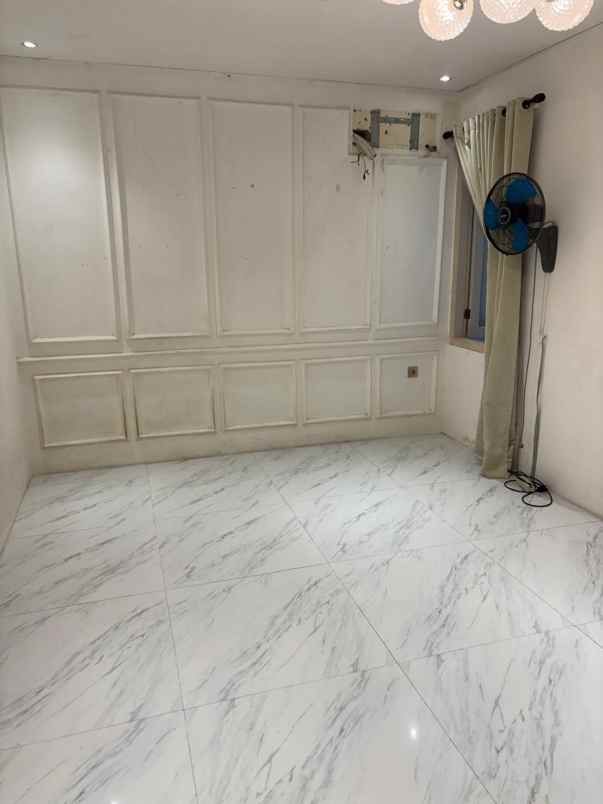 dijual rumah janur asri kelapa gading