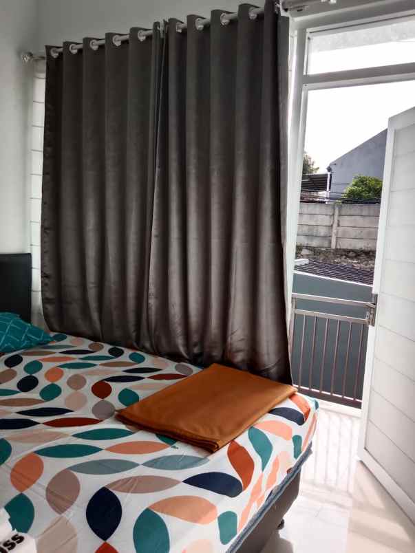 dijual rumah jatihandap cimenyan