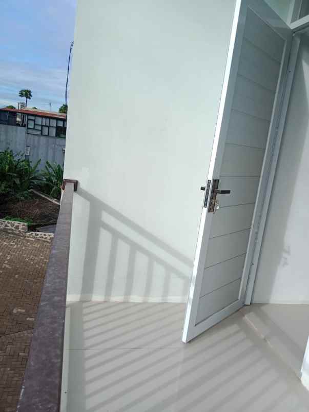 dijual rumah jatihandap cimenyan