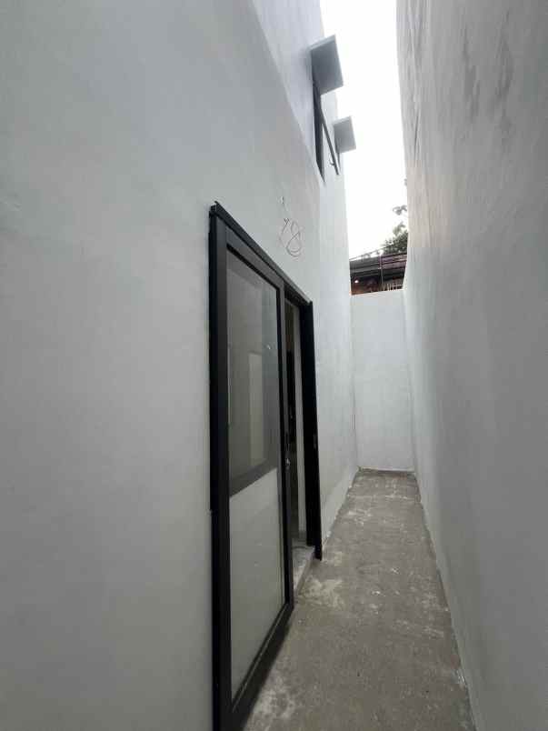 dijual rumah jatisari