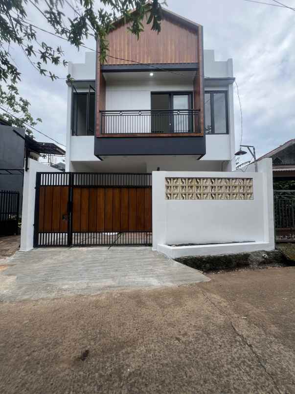 dijual rumah jatisari