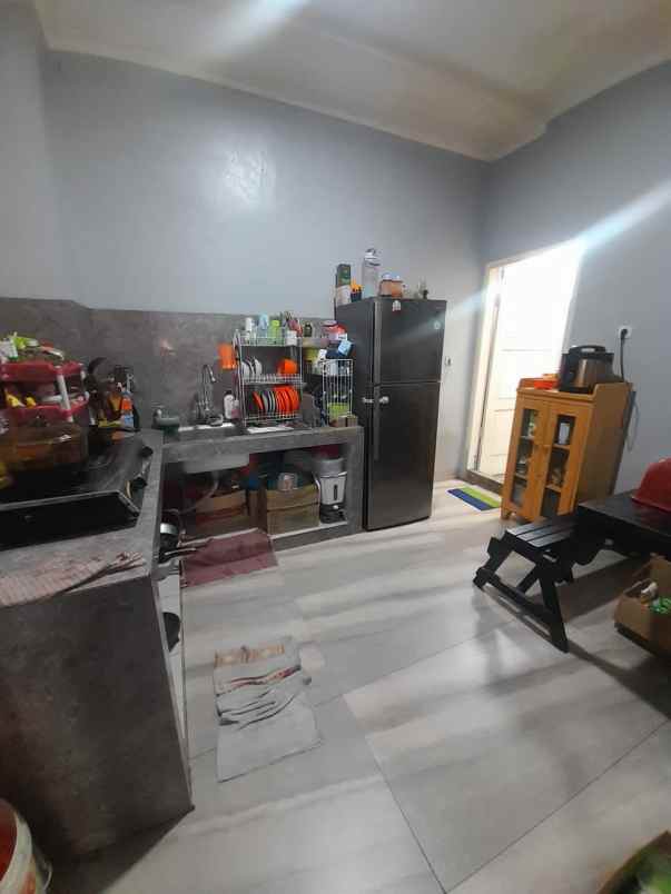 dijual rumah jatiwaringin bekasi