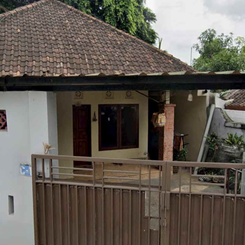 dijual rumah jl antasura