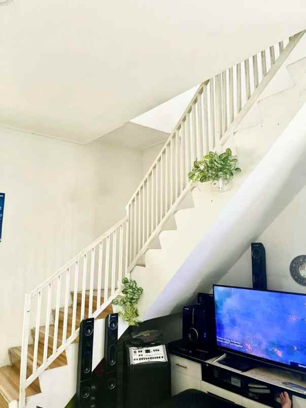 dijual rumah jl buah batu