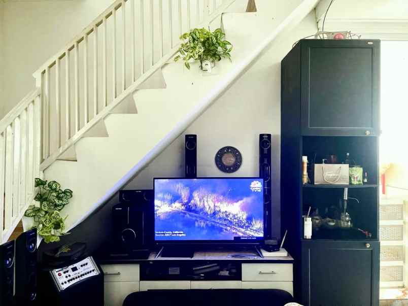 dijual rumah jl buah batu