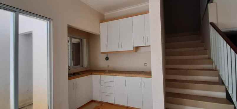 dijual rumah jl cinere raya cinere