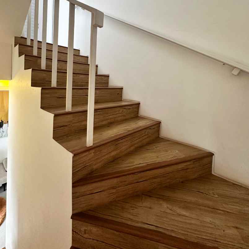 dijual rumah jl cirendeu indah iii rt 4