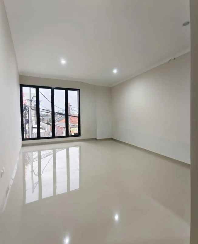 dijual rumah jl jagakarsa jakarta selatan