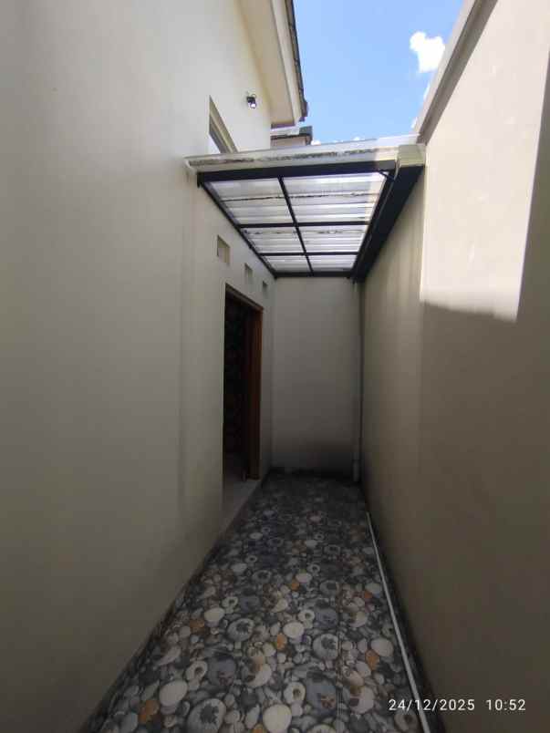 dijual rumah jl kaliurang km 12 5