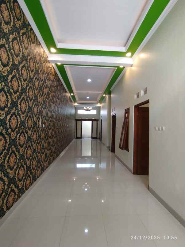 dijual rumah jl kaliurang km 12 5