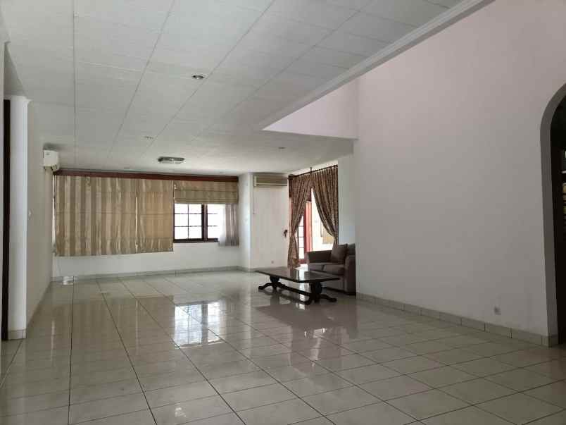dijual rumah jl karang asem tengah