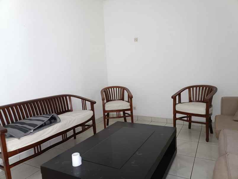 dijual rumah jl karang asem tengah