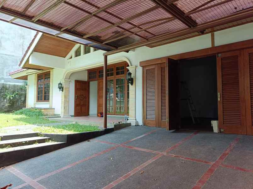 dijual rumah jl karang asem tengah