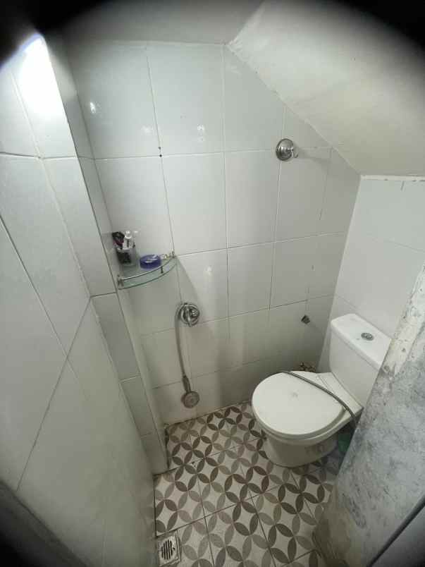 dijual rumah jl kembar srimahi