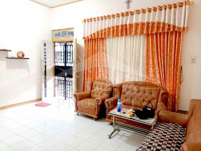 dijual rumah jl m yamin komp melati permai