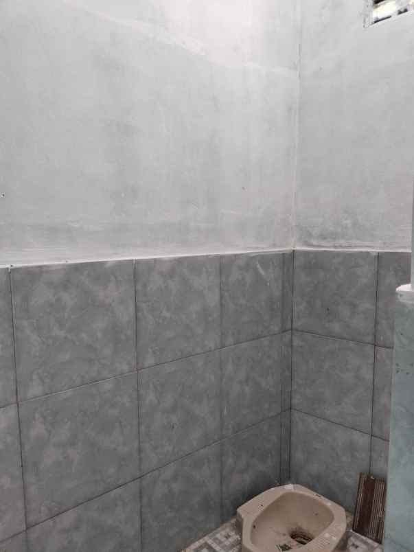 dijual rumah jl mengger panjang kec