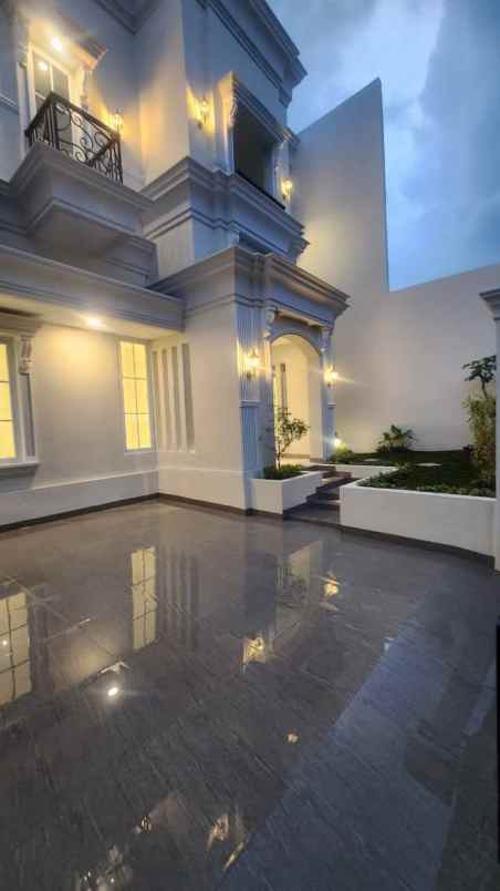dijual rumah jl meruya selatan joglo